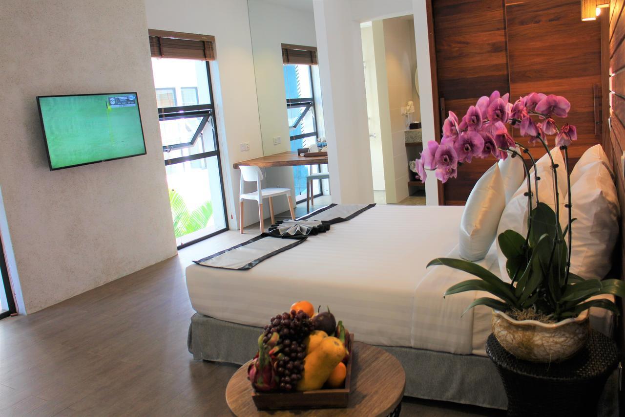 De Ninth Boutique Hotel & Spa Пном Пен Екстериор снимка
