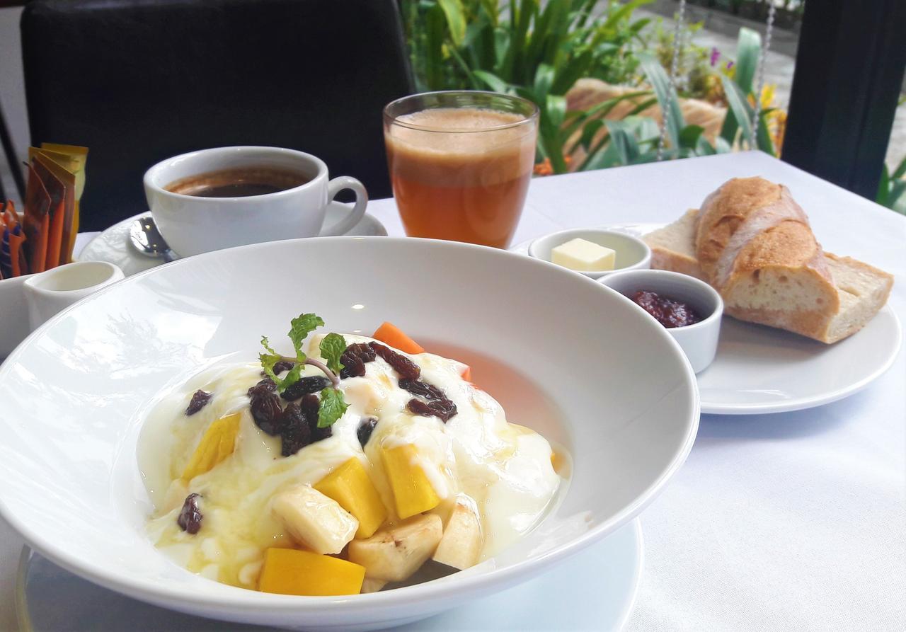 De Ninth Boutique Hotel & Spa Пном Пен Екстериор снимка