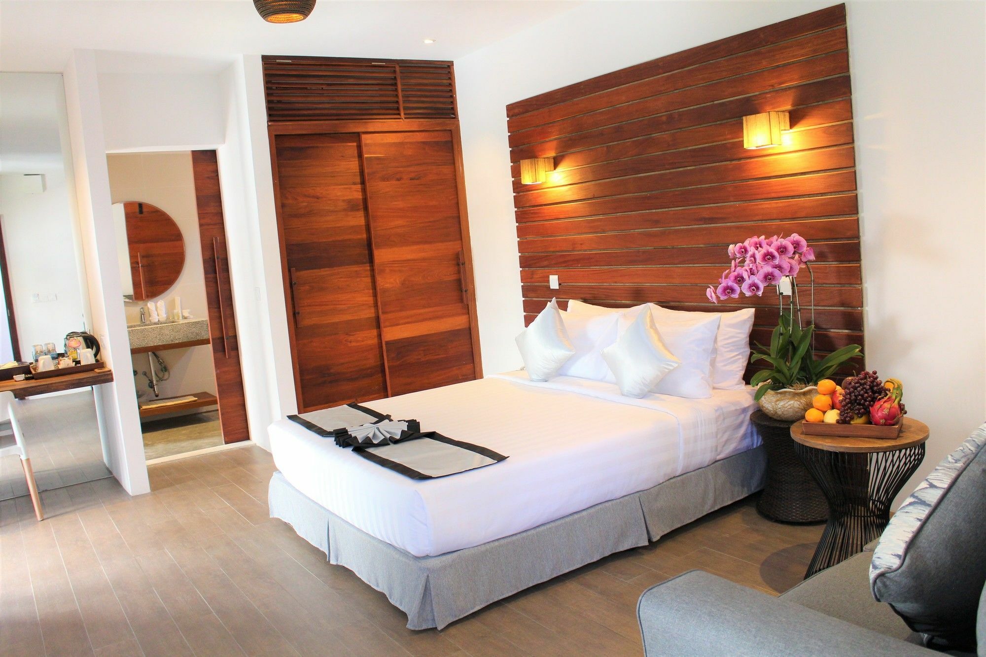 De Ninth Boutique Hotel & Spa Пном Пен Екстериор снимка